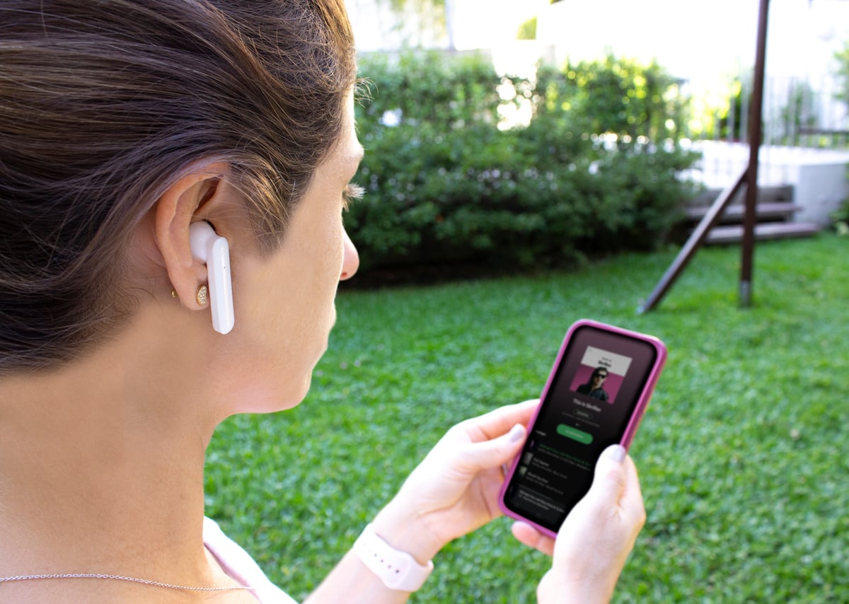 AUDIFONOS PLASTICO AABLUX